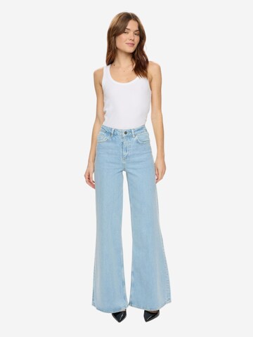 Wide leg Jeans 'PISA' di NÜMPH in blu: frontale