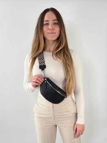 lePelou Fanny Pack 'THEA small' in Black: front