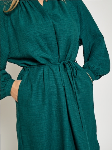 Peppercorn - Vestido camisero 'Gaby' en verde