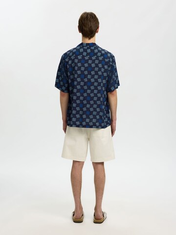 SELECTED Comfort fit Overhemd 'Selected x Hotel Amour' in Blauw