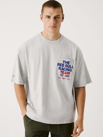 Maglietta 'Pocket Print Tee' di Red Bull Racing x Pepe Jeans in grigio: frontale