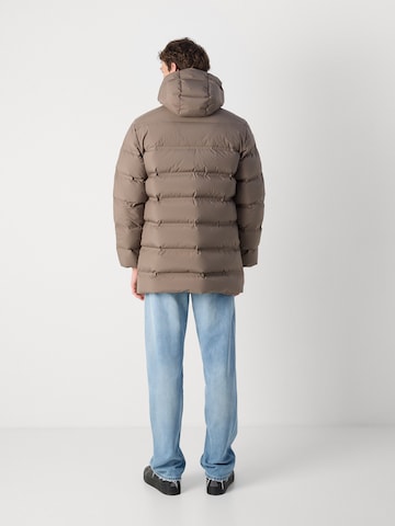 Calvin Klein Regular Winterjacke in Braun: Rückseite