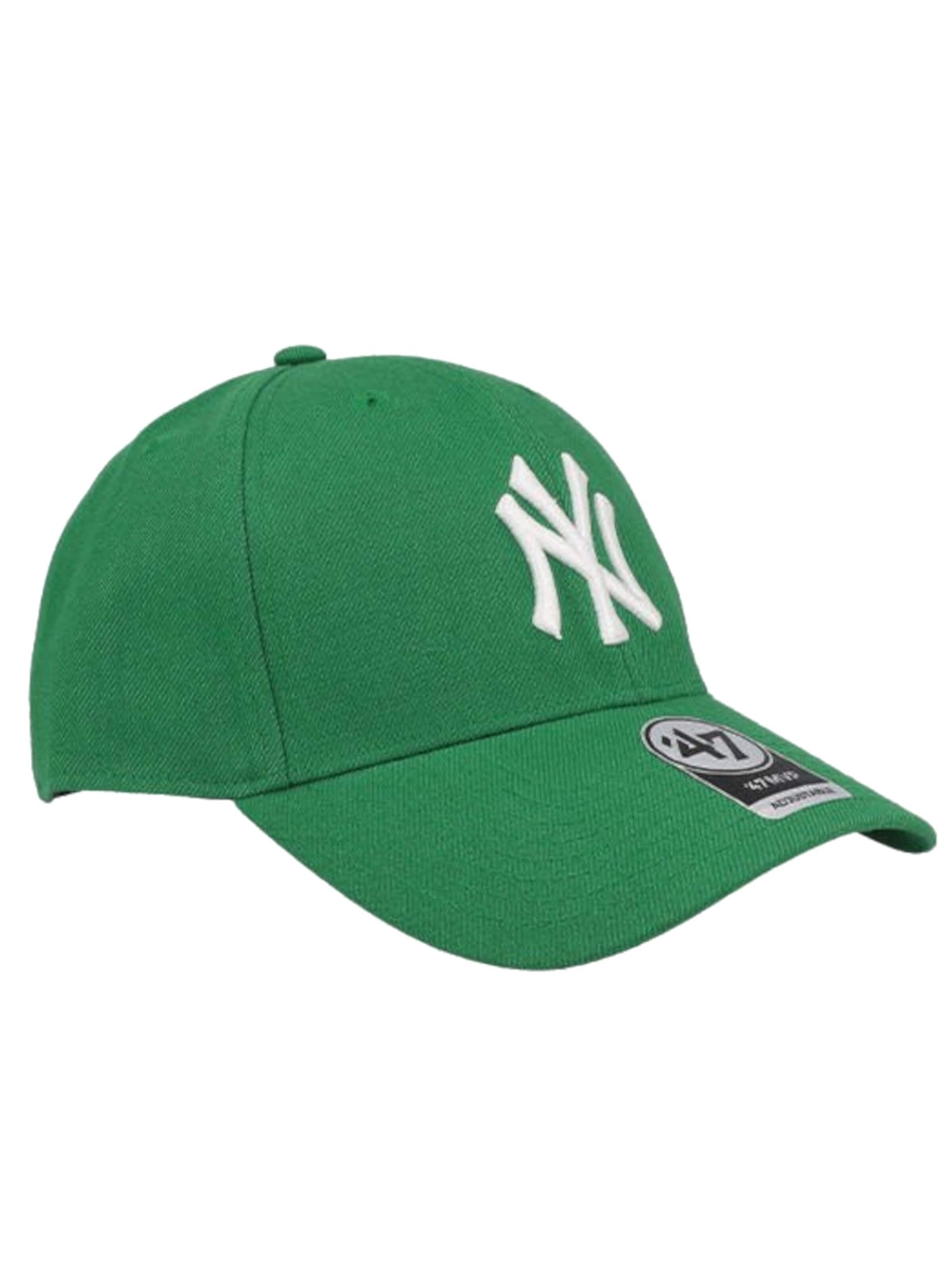 47 Cap in Green