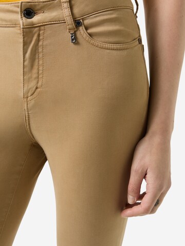 BOGNER Slimfit Jeans 'Julie' in Braun