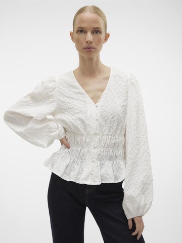 VERO MODA Blouse 'LOVA' in Wit