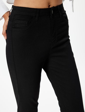 Koton Skinny Jeans in Zwart