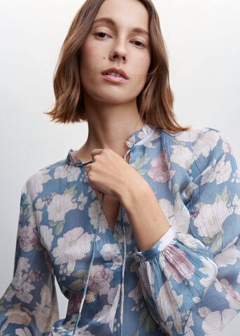 MANGO Blouse 'Kuk' in Blauw