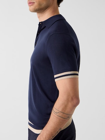 GUESS Sweater in Blue