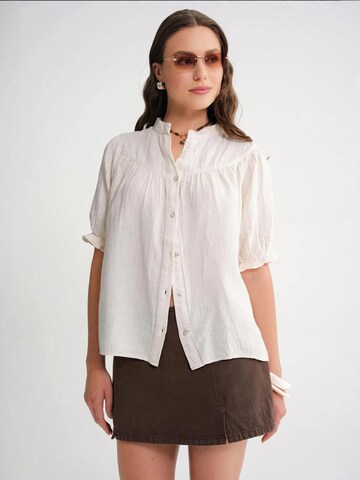MixRay - Blusa em branco