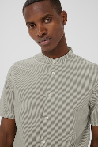 Coupe regular Chemise 'Trostol' Matinique en vert