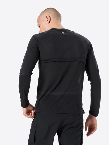 T-Shirt fonctionnel 'Streaker' UNDER ARMOUR en noir