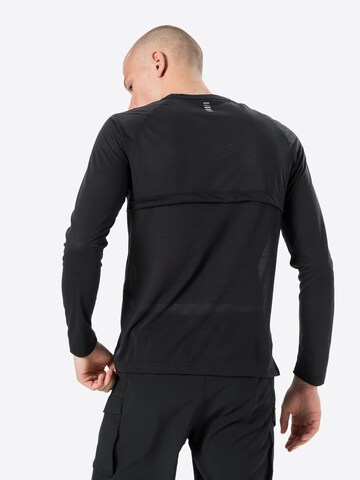 UNDER ARMOUR Performance Shirt 'Streaker' in Black