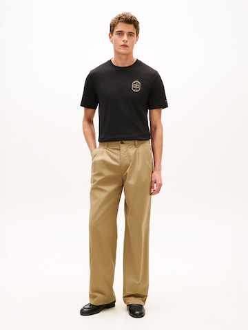 TOMMY HILFIGER Póló 'BRAND LOVE' - fekete