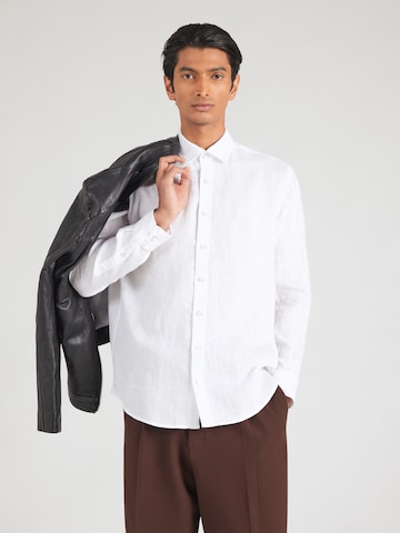 FYNCH-HATTON Средняя посадка Рубашка в Белый: спереди