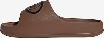 Chaussure basse 'Adilette 00s' ADIDAS ORIGINALS en marron : devant
