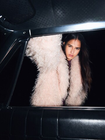 Giacca di mezza stagione di Bershka in rosa