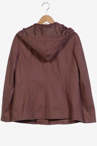 Sisley Jacket & Coat in M in Brown