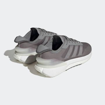 Sneaker de alergat 'Avryn' de la ADIDAS SPORTSWEAR pe gri