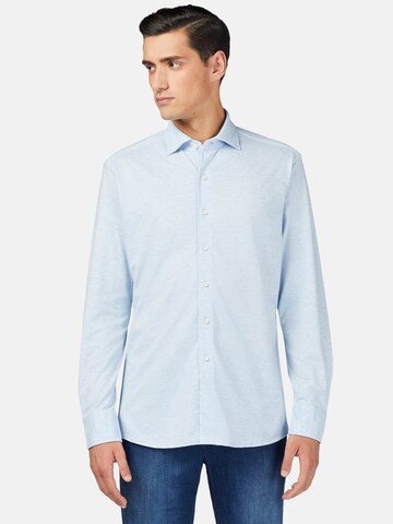 Coupe regular Chemise Boggi Milano en bleu : devant