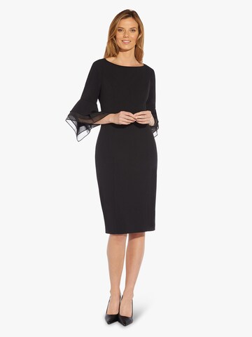 Adrianna Papell Knielanges Cocktailkleid 'Knit Crepe Tiered Sleeve Dress' in Schwarz