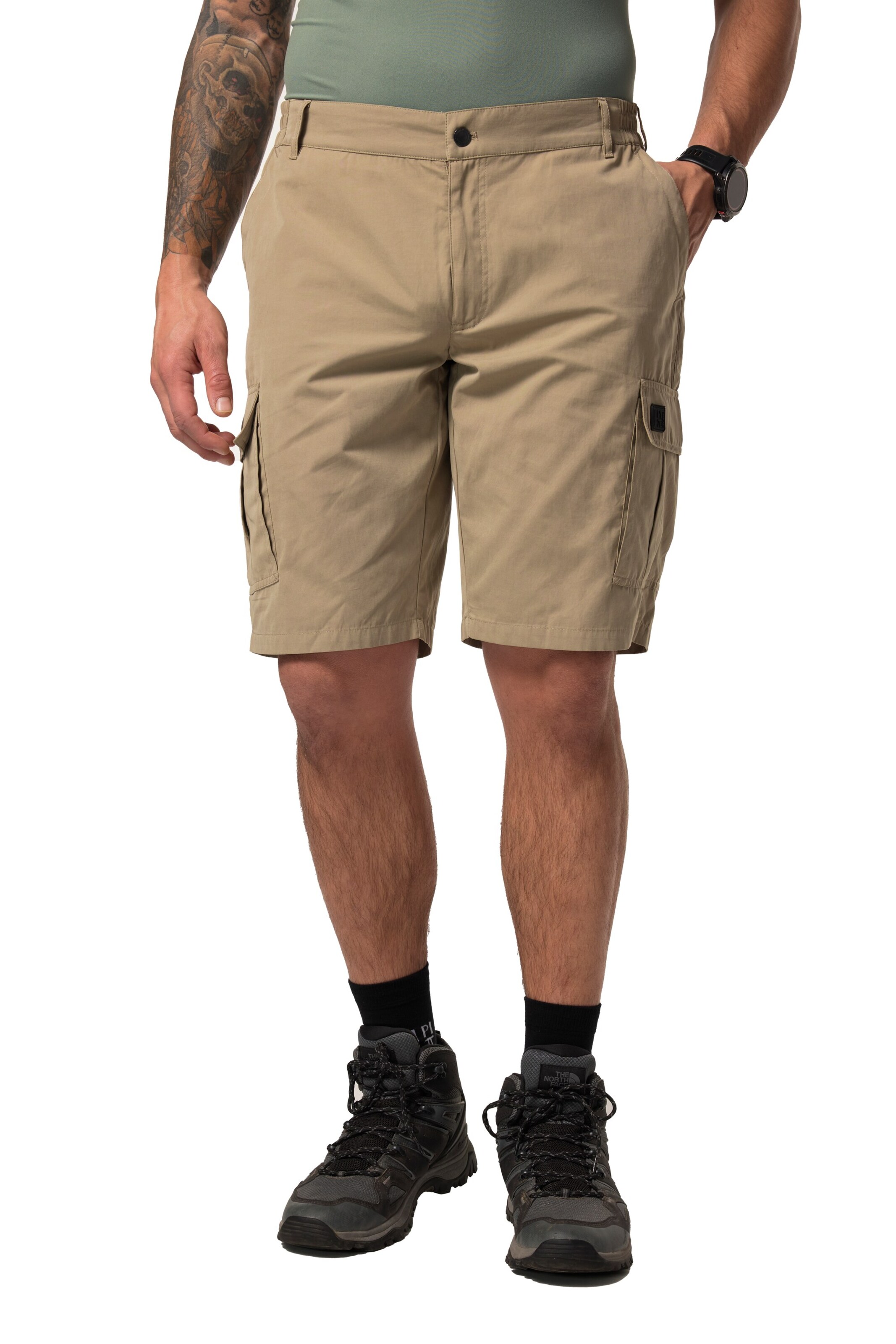 JAY-PI Regular Cargo trousers in Beige: front