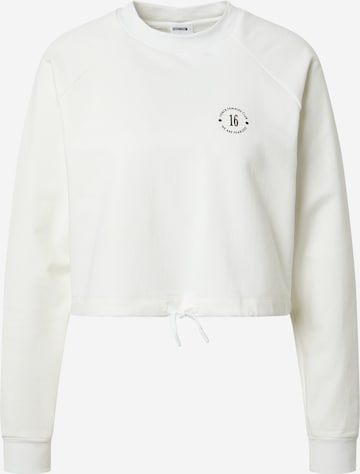 ABOUT YOU x GNTM Sweatshirt 'Xenia' i vit: framsida