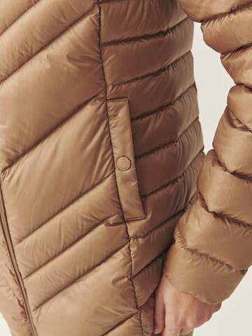 TATUUM Демисезонная куртка в Бежевый