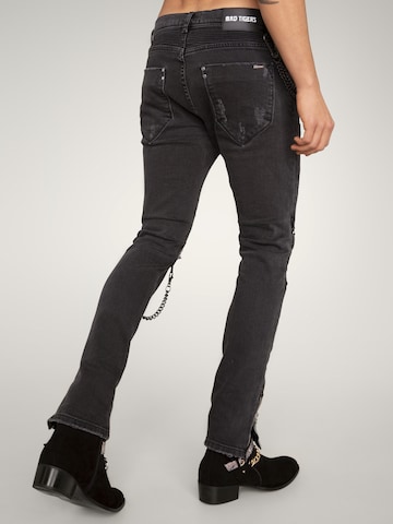 MAD TIGERS Slim fit Jeans 'VINTAGE BANDANA ARTPATCH' in Black
