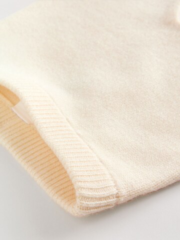 Next Set in Beige
