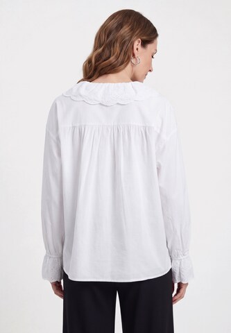 usha BLACK LABEL - Blusa en blanco