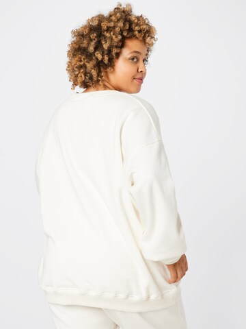 Bluză de molton 'OVERSIZED SLOGAN SWEATSHIRT CURVE' de la Public Desire Curve pe bej