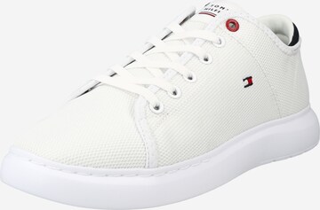 Baskets basses TOMMY HILFIGER en blanc : devant