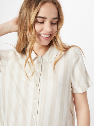 Camicia da donna 'JENA' di VERO MODA in bianco