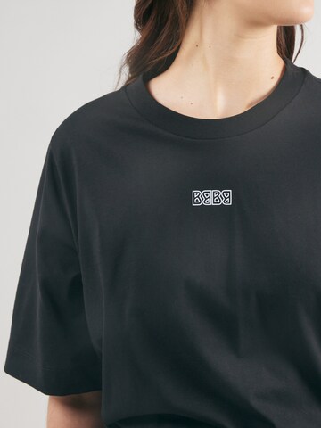 BOGNER - Camiseta 'DOROTHY' en negro