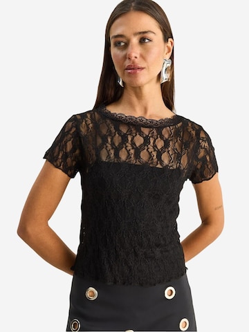 Bianco Lucci - Blusa em preto: frente