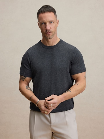 DAN FOX APPAREL - Camisa 'Matteo' em cinzento: frente