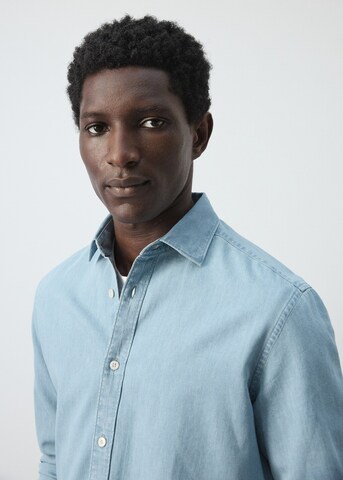 MANGO MAN Regular fit Button Up Shirt 'Chali' in Blue