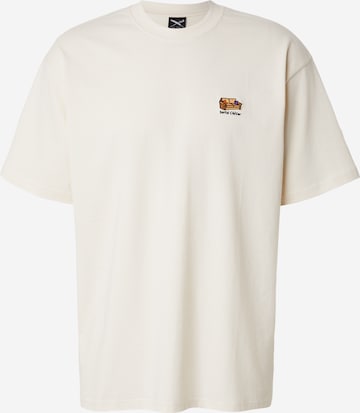 Iriedaily - Camiseta 'Serial Chiller' en blanco: frente