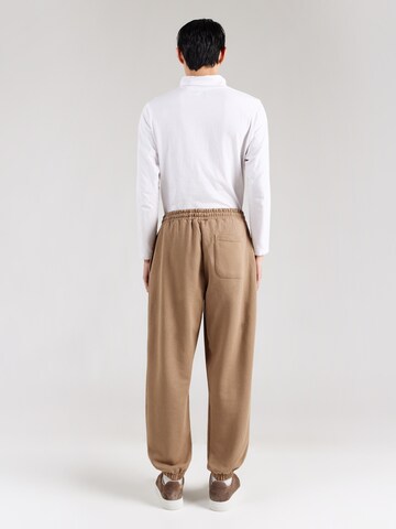 KARL LAGERFELD JEANS Tapered Nadrág - barna: hátul