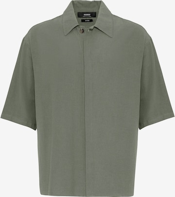 Antioch Comfort fit Button Up Shirt in Green: front