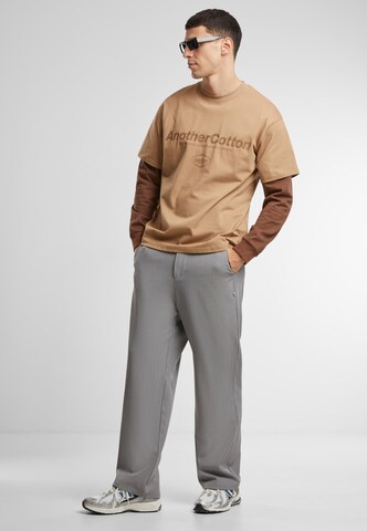 Loosefit Pantalon chino Another Cotton Lab en gris
