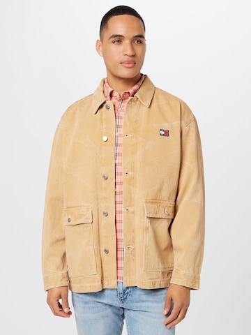 Tommy Jeans Tussenjas in Bruin: voorkant