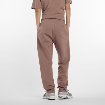 new balance Regular Broek in Bruin