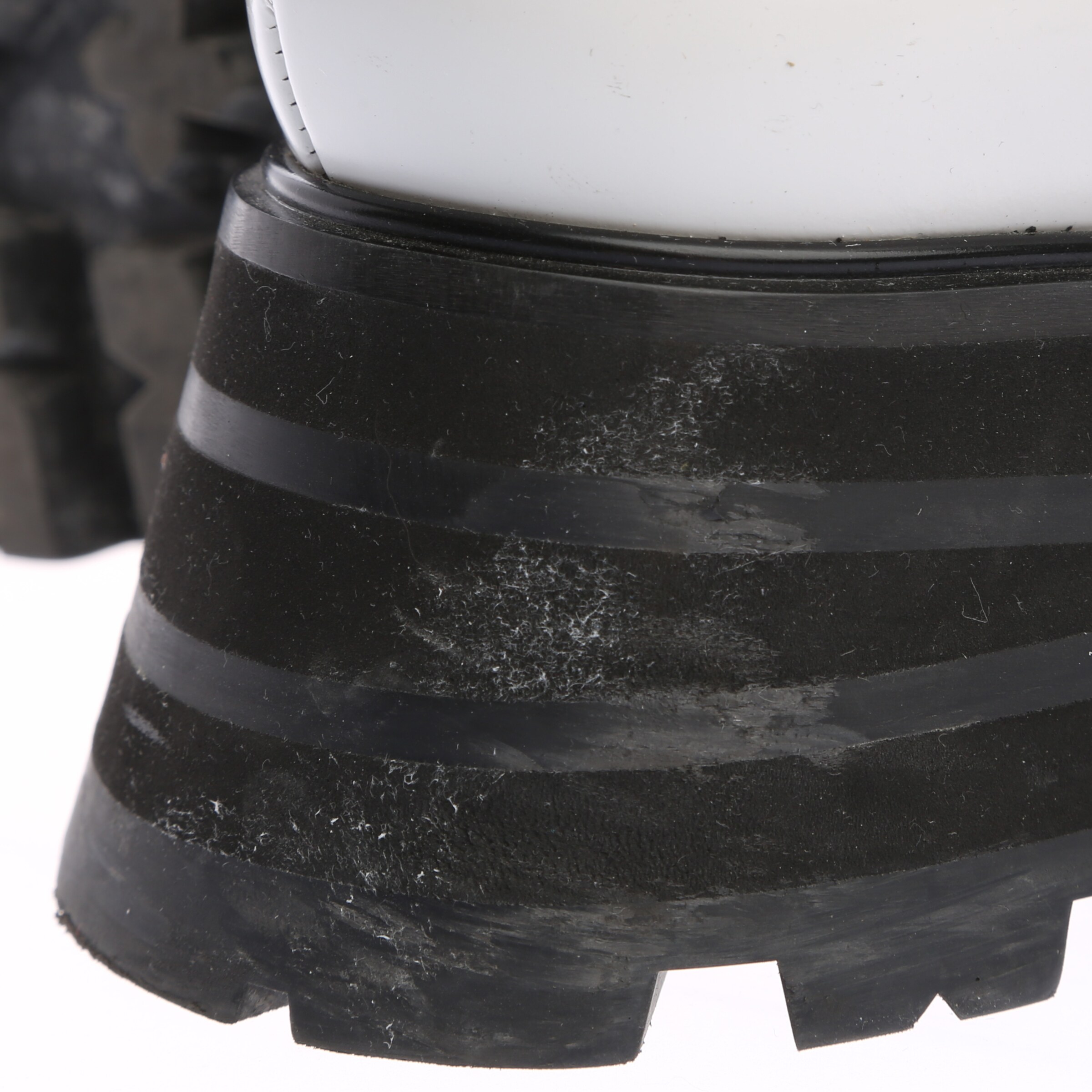 Alexander McQueen Dress Boots in 37 in White