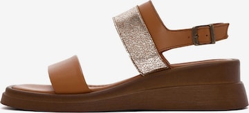 Derimod Sandal in Brown: front