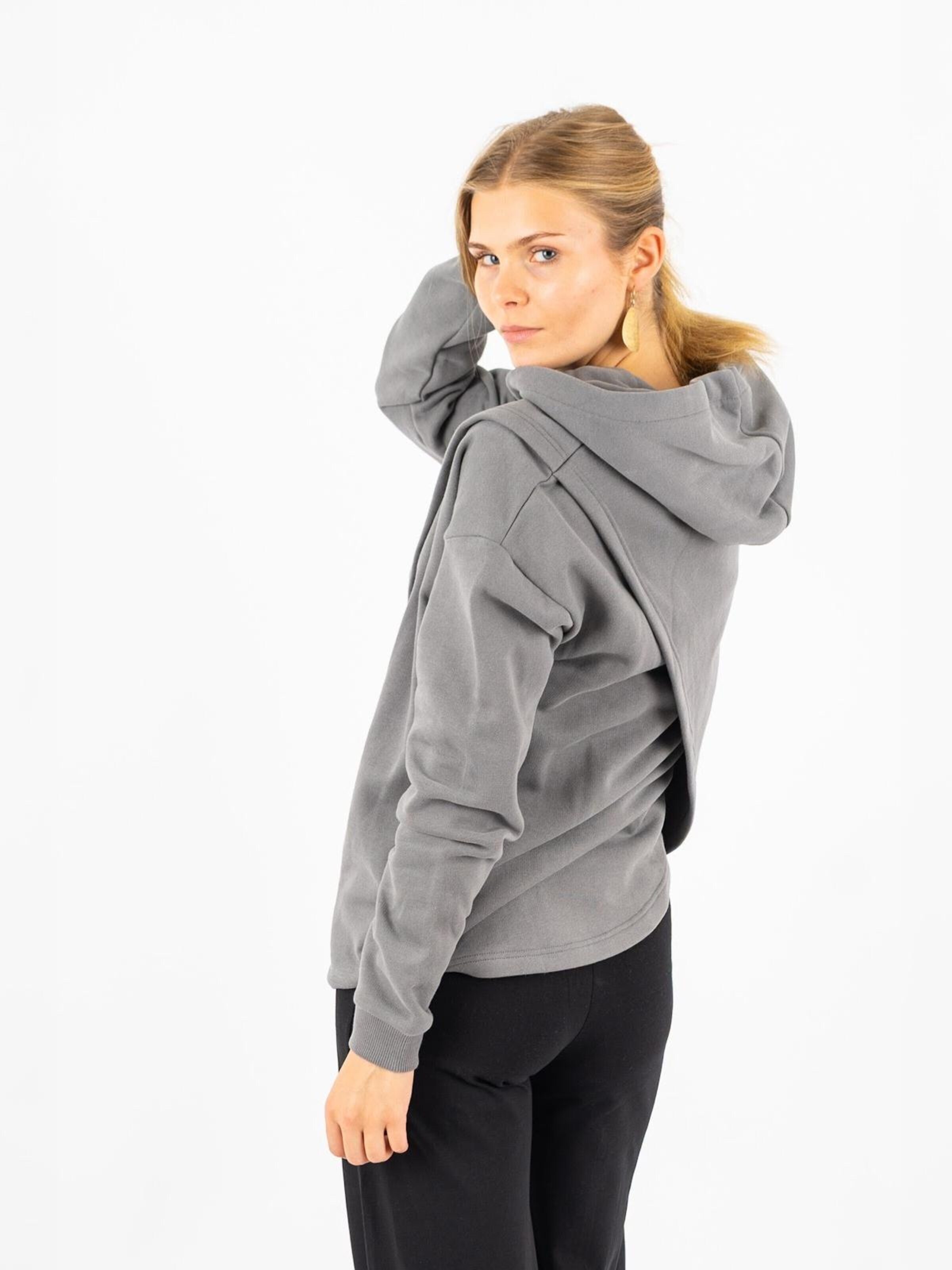 NOORLYS Sweatshirt 'VINGER'‌‌‌‌‌‌‌‌ in Grau