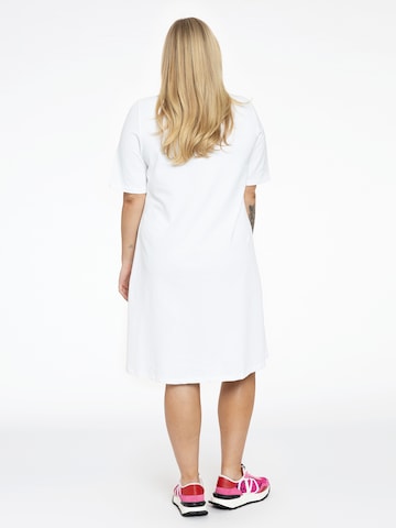Yoek Shirt Dress in White