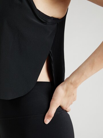 NIKE Performance Shirt 'AeroSwift' in Black