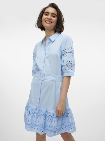 Robe-chemise 'NYNNE' VERO MODA en bleu