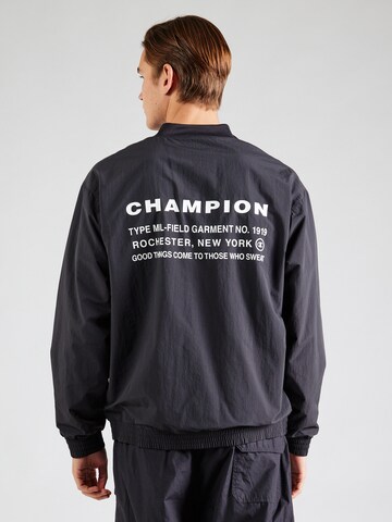 Champion Authentic Athletic Apparel Футболка в Серый: спереди